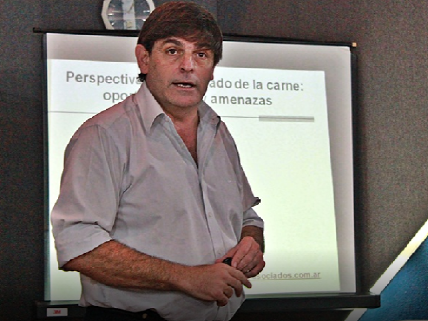 Las Varillas: Seggiaro diserta en encuentro de industriales