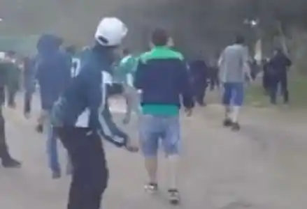 Video: Incidentes y destrozos en el clásico de fútbol en Pinamar 