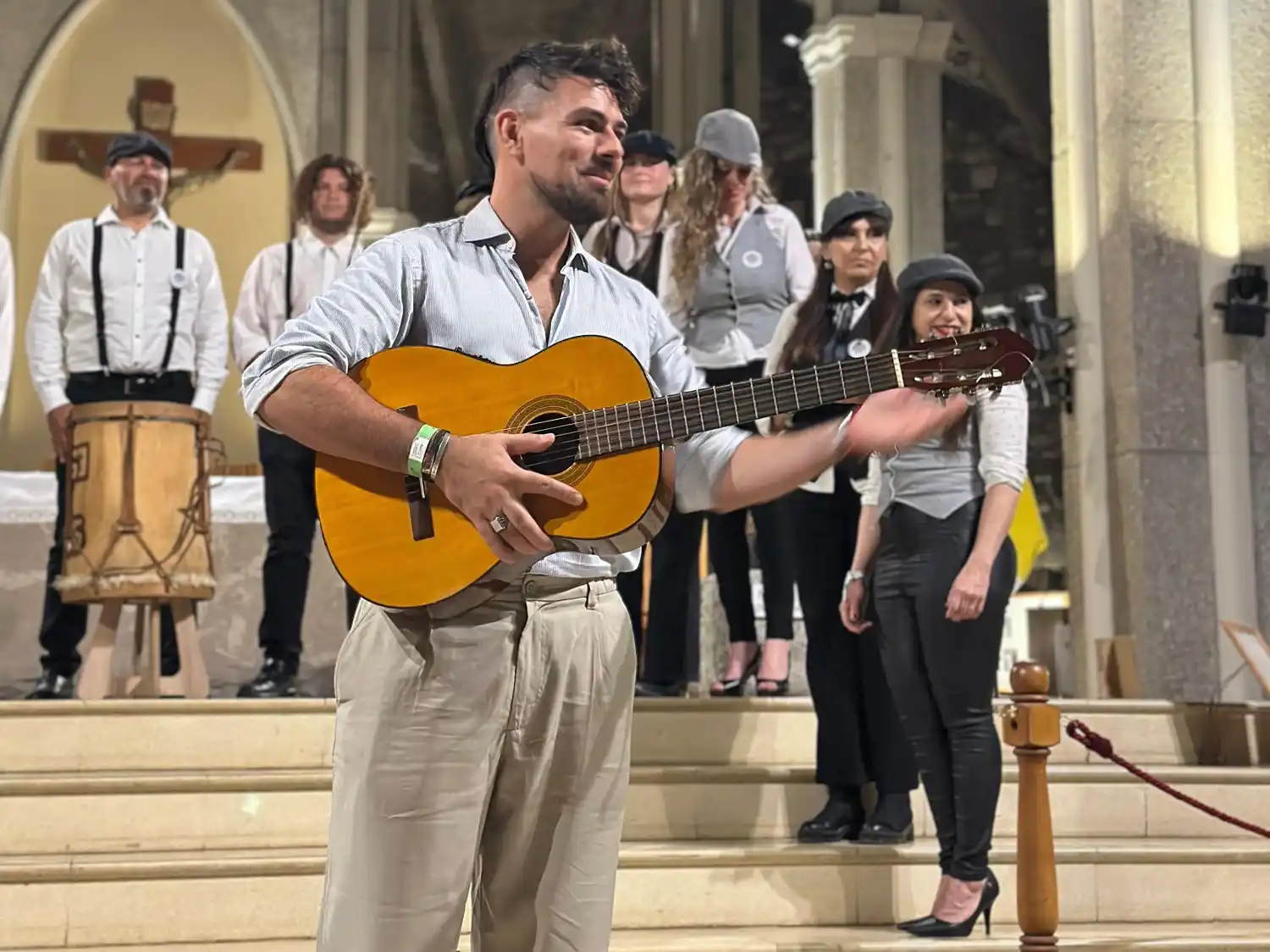 Vocal Kingdom. Uno de los cinco coros que participan del encuentro coral de esta tarde en el Centro Asturiano