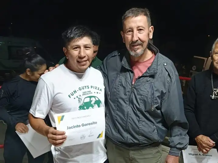 NOCHE DE BOX Y RECONOCIMIENTOS sunchales