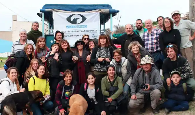 Más de 40 personas en charla y avistaje de aves playeras