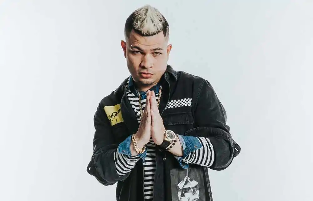 Jowell rompe el silencio y tilda de “LADRONES” a los productores del Musi-k Fest