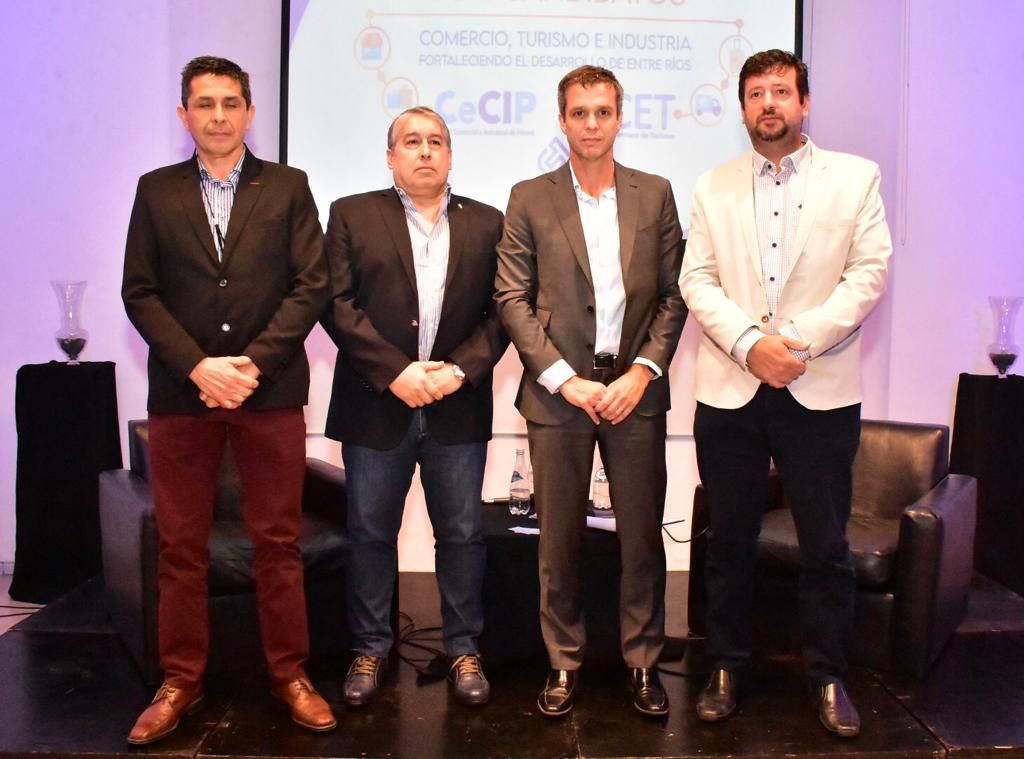 Cresto se reunió con referentes del turismo, el comercio y la industria de Entre Ríos