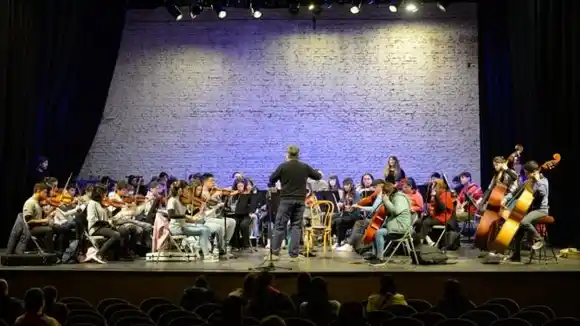 La Orquesta Municipal Infanto Juvenil brindará este domingo su “Concierto de otoño”