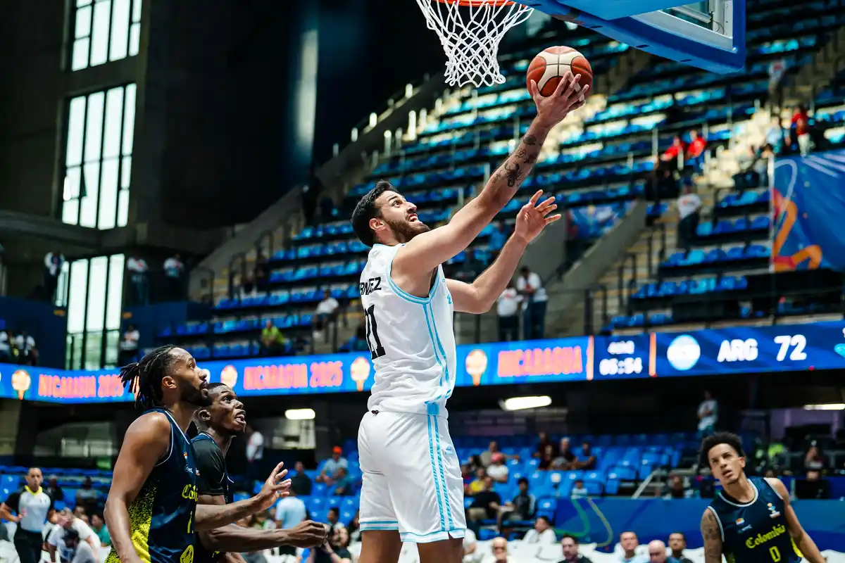 Juan Fernández, figura del partido con 36 puntos y 16 rebotes. Foto: FIBA