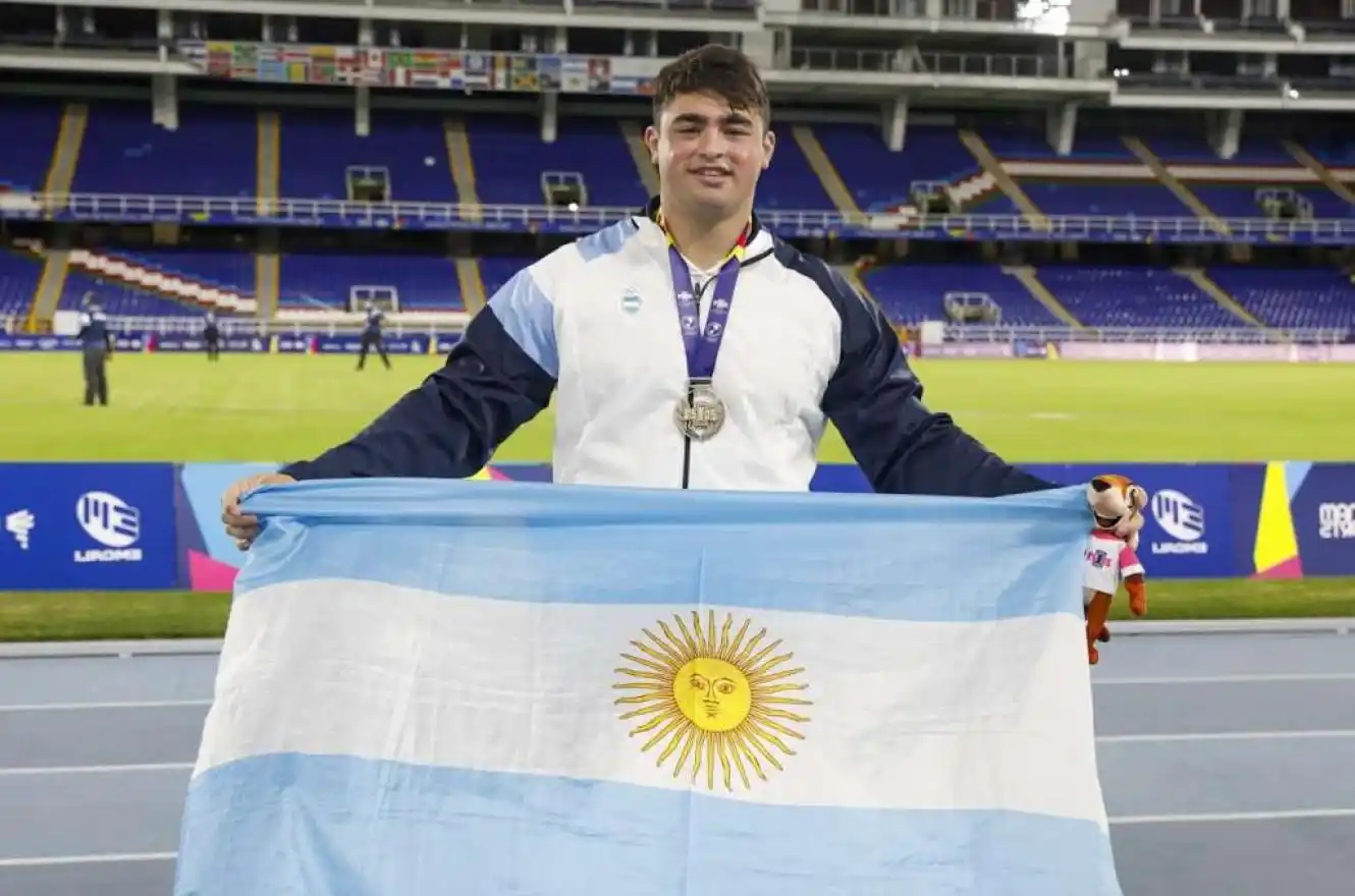 El entrerriano Nazareno Sasia alcanzó la medalla de bronce en lanzamiento de bala