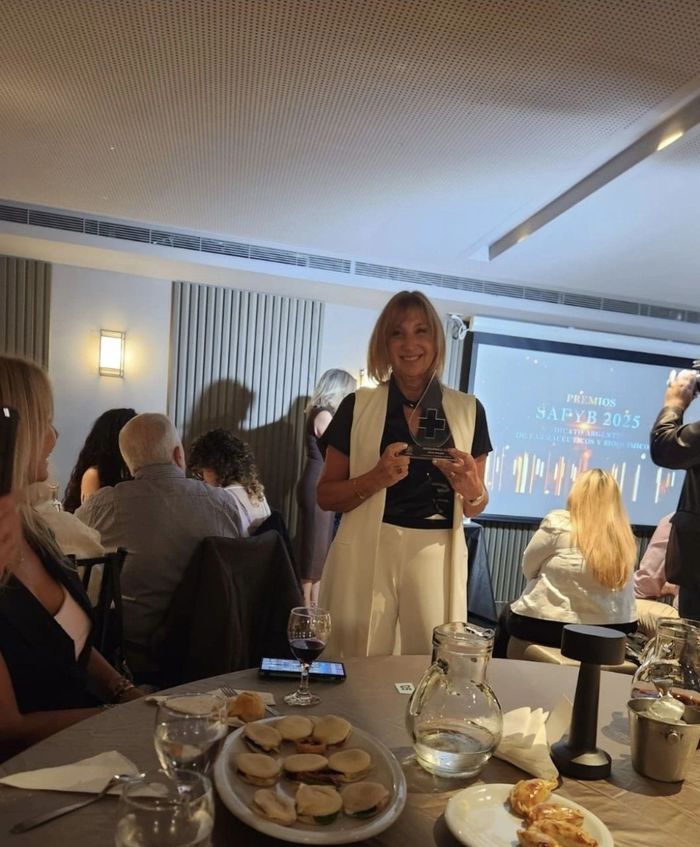 Alicia Rinaldi - Bioquímica | Fue reconocida con el premio a la mejor bioquímica en los Premios SAFyB 2025