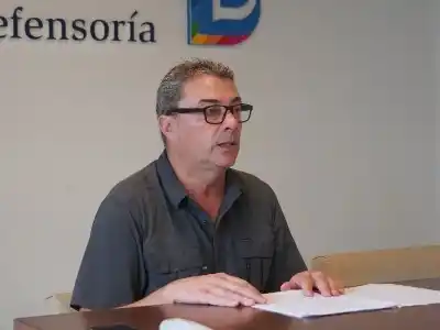 “Los aumentos solicitados son una evidente dolarización de las tarifas, cuando los ingresos de las y los usuarios quedan muy por debajo de los mismos", aseguró el secretario de Servicios Públicos de la Defensoría, Gastón Arias.