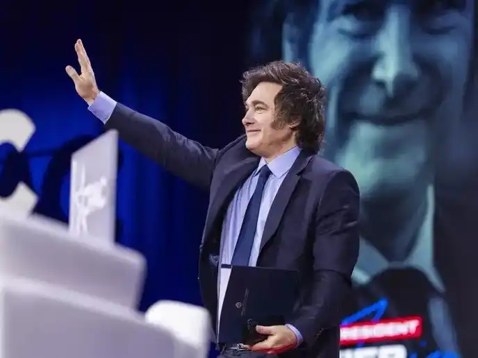 “La era del Estado omnipresente ha terminado” sostuvo Javier Milei