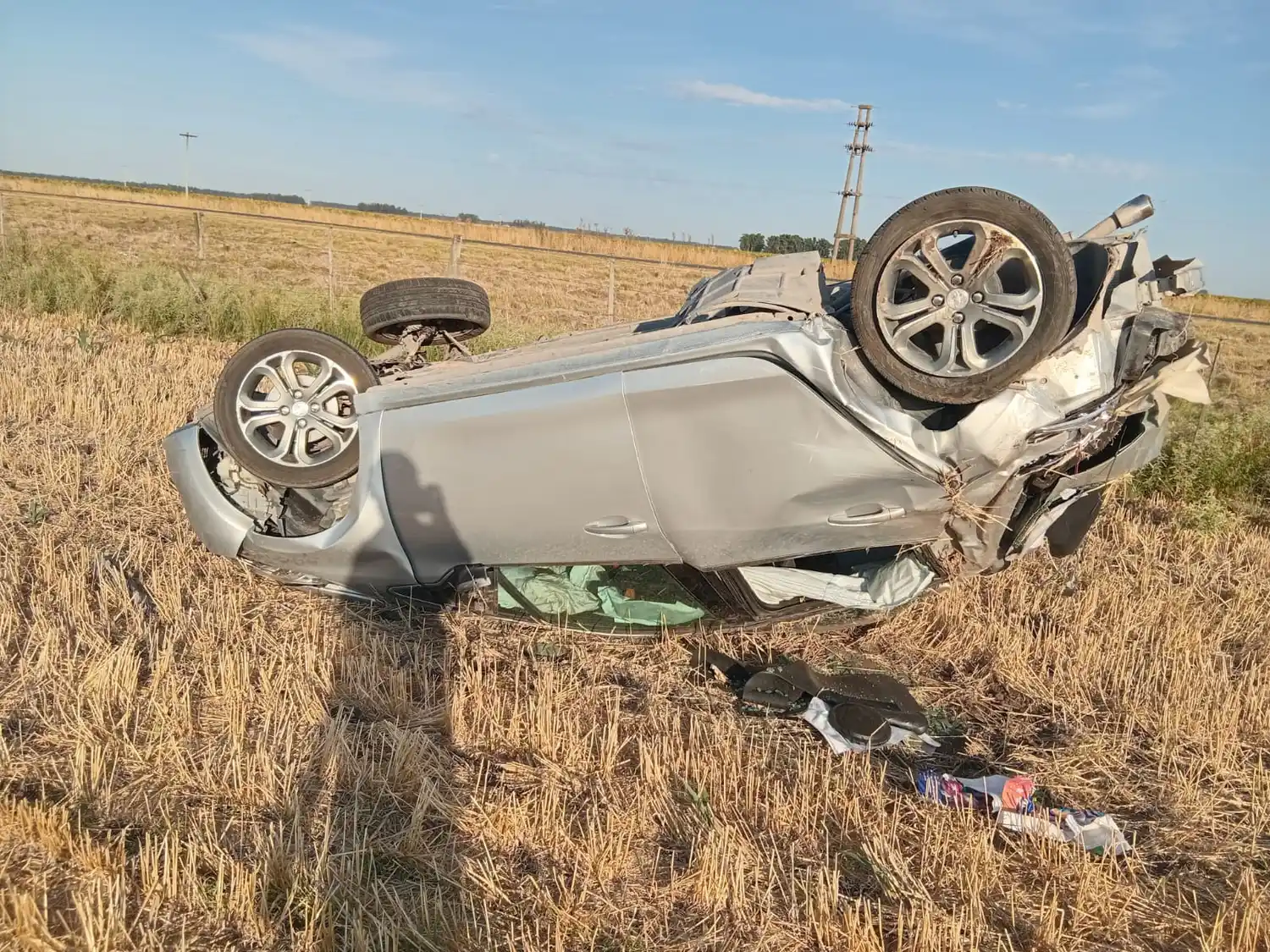 La víctima fue identificada como Octavio Menna, quien se desplazaba a bordo de un Peugeot 208 gris