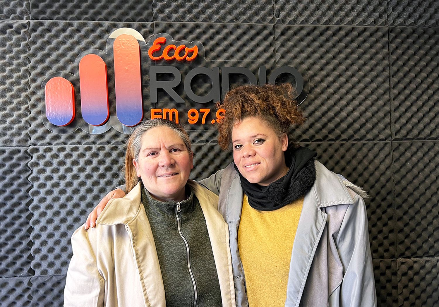 En Ecos Radio. Sabrina López de Alencar Bello y Gabriela Bello