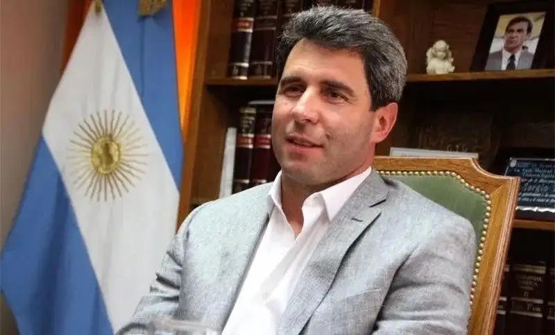 El gobernador Uñac fue internado con Covid-19