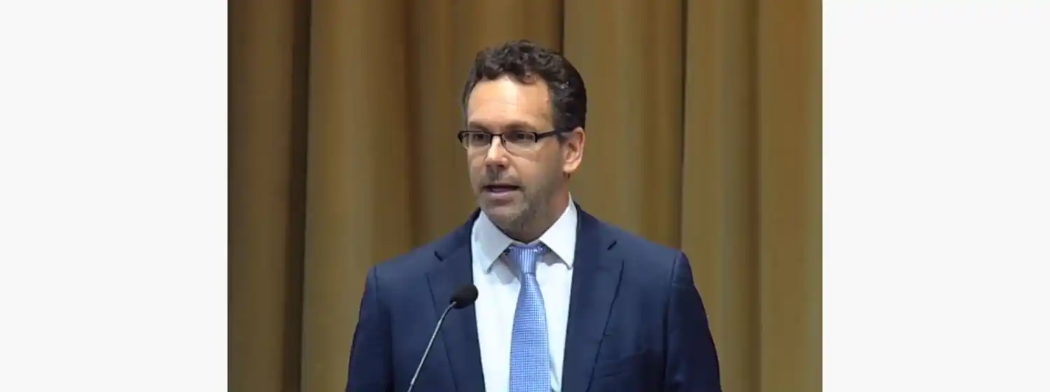 "La zona de no intervención del dólar estará entre los $34 y $44"