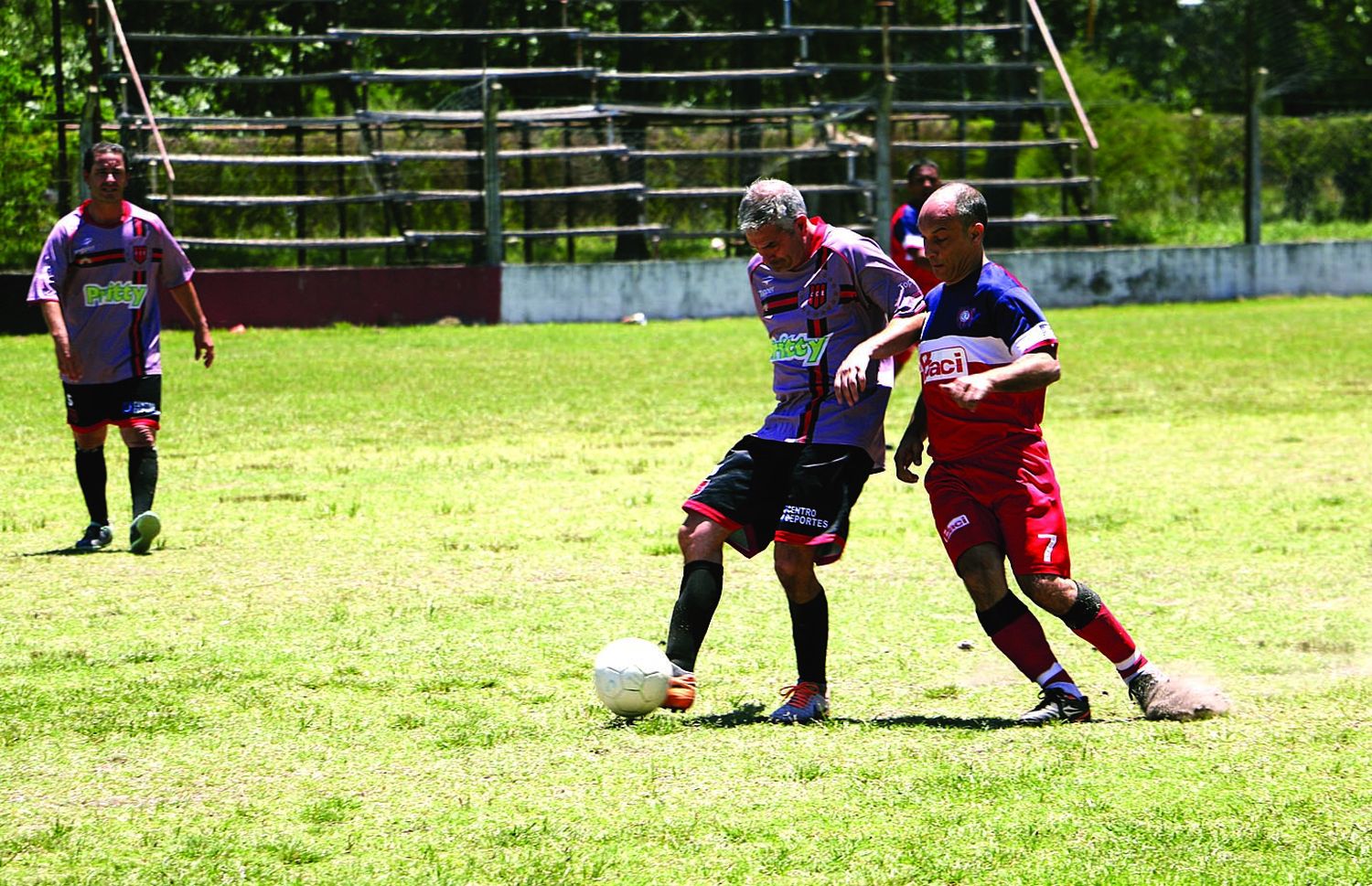 Comienza la Copa Gualeguaychú de veteranos y de mujeres