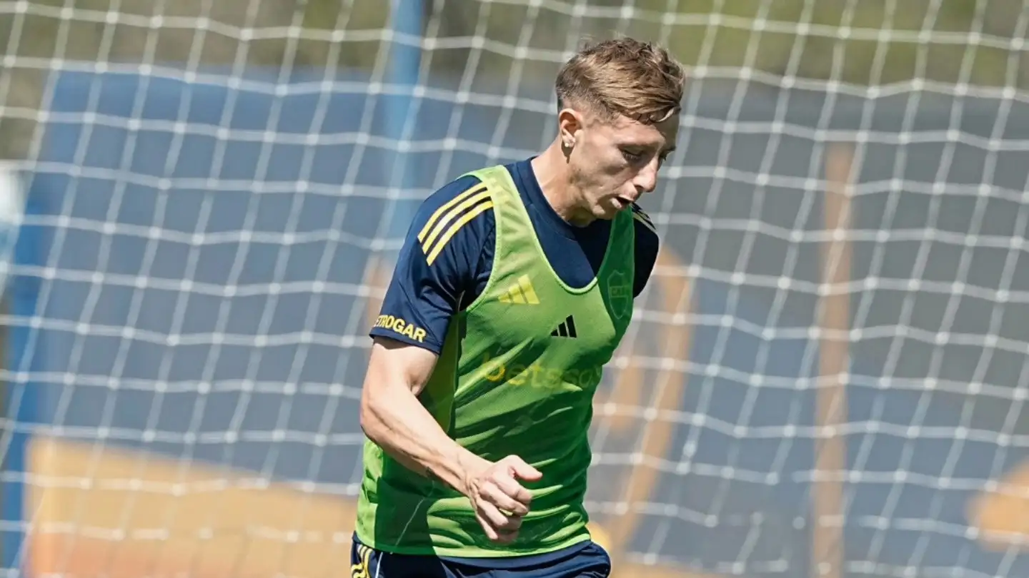 Barinaga marca punta derecha en Boca.