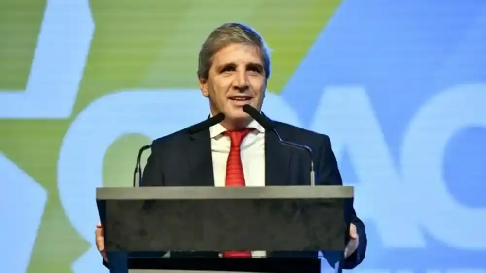 El ministro de Economía, Luis Caputo.
