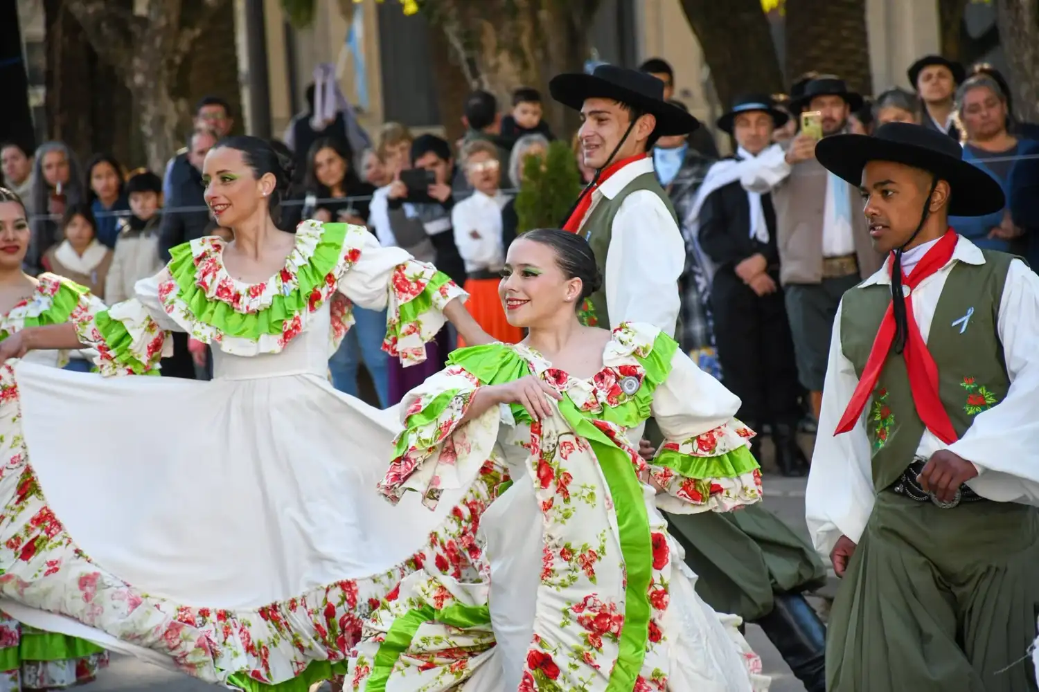 Gualeguay celebró el 210º aniversario de la Declaración de la Independencia con un multitudinario acto patrio