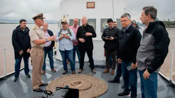 Funcionarios de la Argentina, Brasil, Bolivia y Paraguay recorrieron un tramo de la Hidrovía
