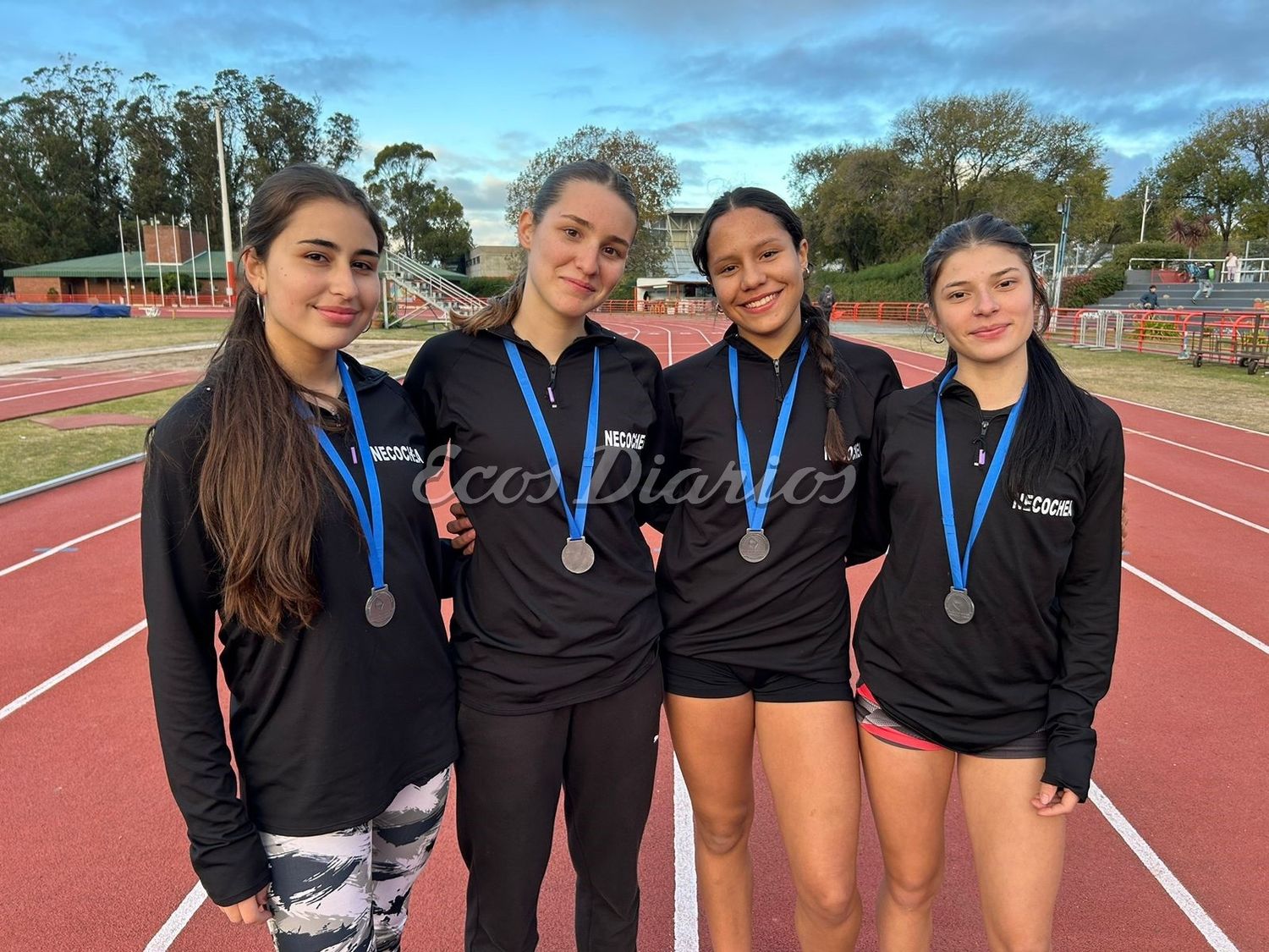 Las cuatro con sus medallas de bronce