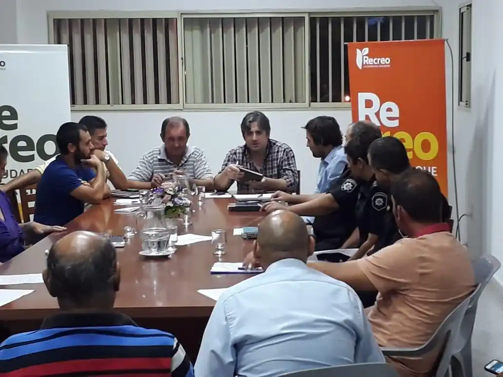 Recreo: vecinos se reunieron con funcionarios del Ministerio de Seguridad
