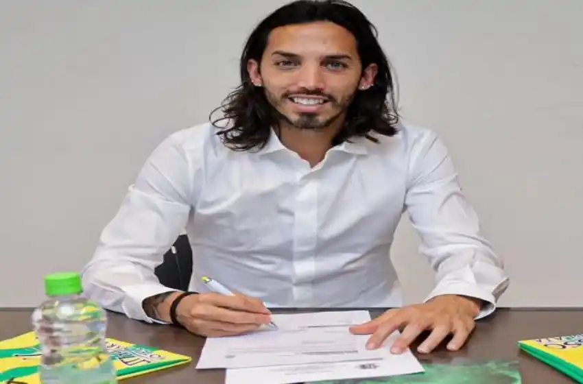 Aldosivi presentó oficialmente a Ezequiel Schelotto