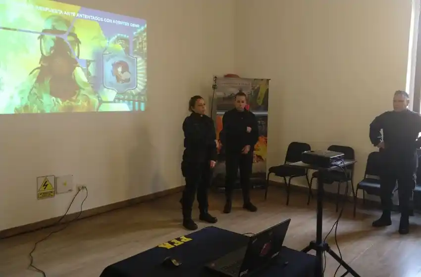 La Policía Federal dicta un curso de "primera respuesta ante atentados"