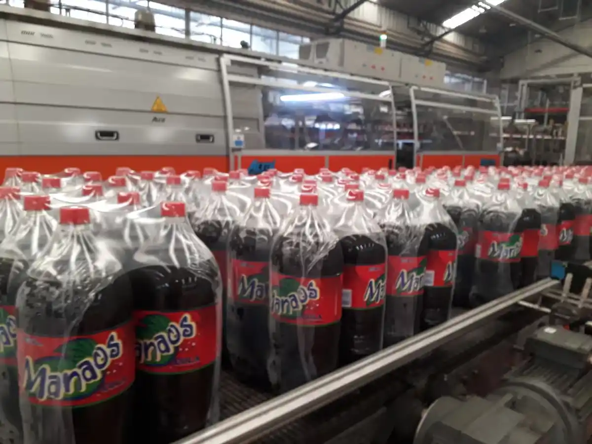 La Suprema Corte de Mendoza confirmó una millonaria condena contra la fabricante de gaseosas Manaos.