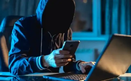 La Policía detuvo a un estafador virtual que robaba montos superiores a los $200 mil