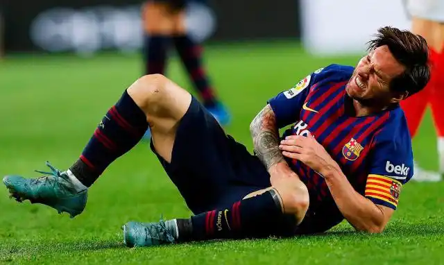 Barcelona recuperó la punta ante el Sevilla, pero perdió a Messi
