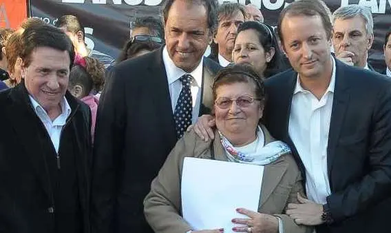 Elecciones 2013: Scioli e Insaurralde, de campaña por Lanús 