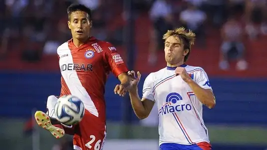 Argentinos y Tigre no lograron sacarse diferencias en Victoria