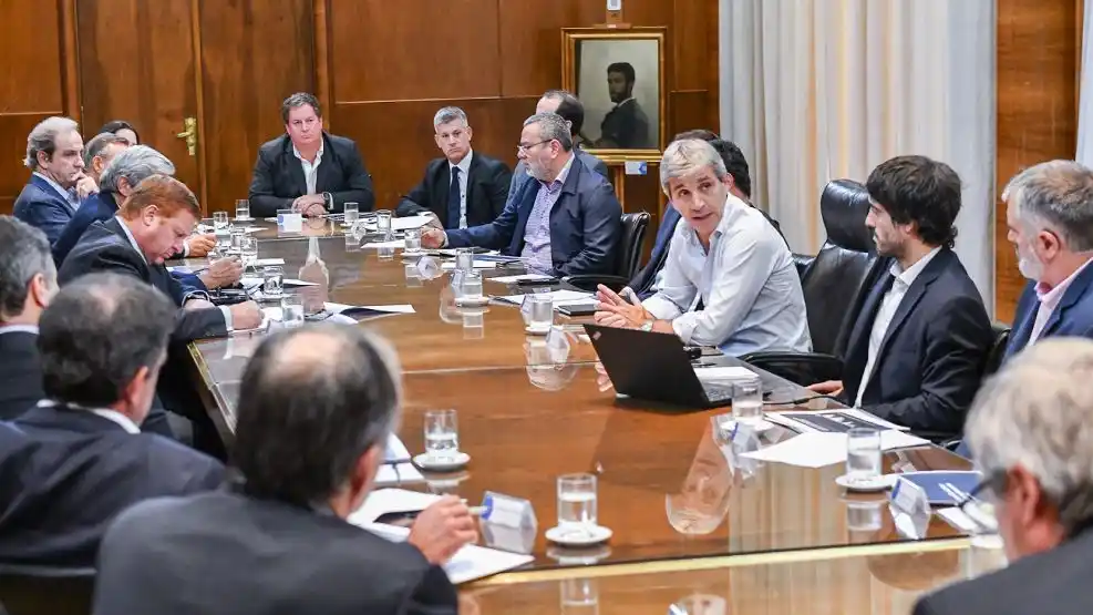 Caída de las ventas: Caputo se reunió con empresas de consumo masivo