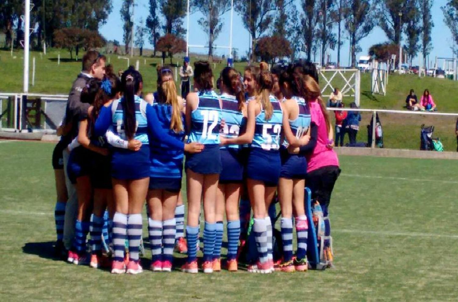 Hockey: Universitario debuta en el Oficial