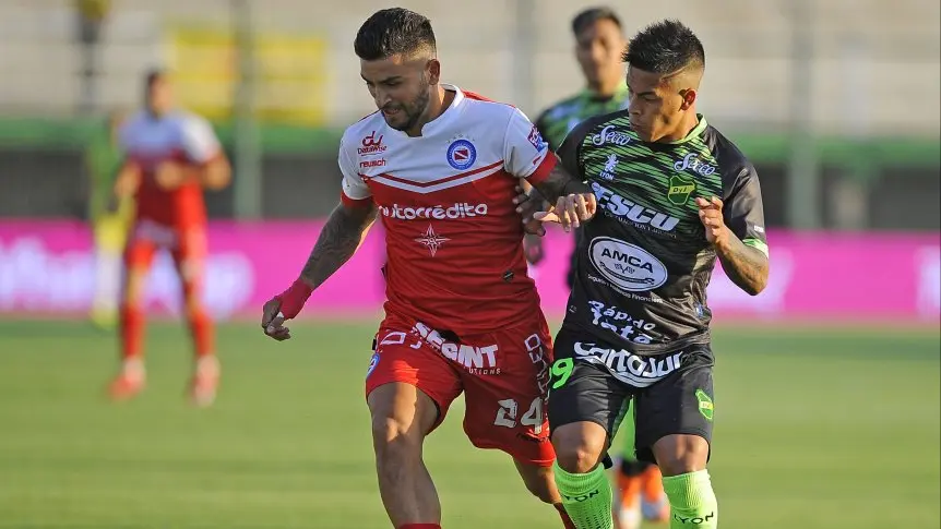 Defensa y Justicia se suma a la punta