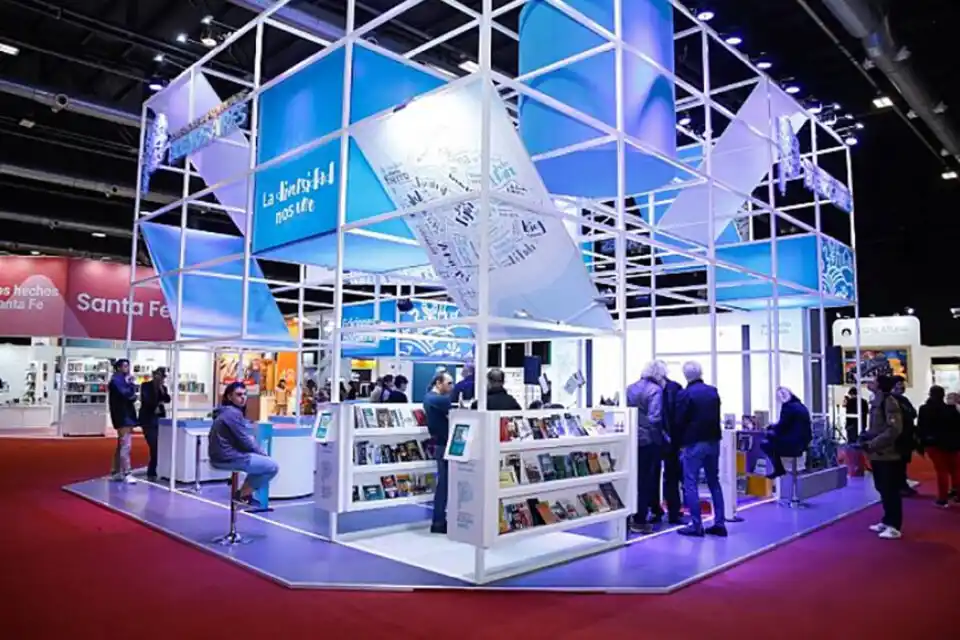Stand de la Provincia en la Feria del Libro en La Rural.