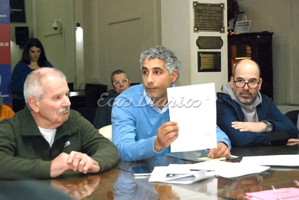 Empresarios. Carlos Manzano flanqueado por Jorge y Gastón Menna