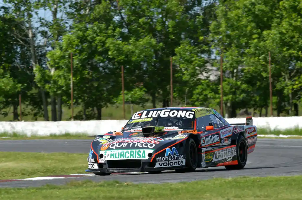 Se disputa la penúltima fecha del Turismo Carretera