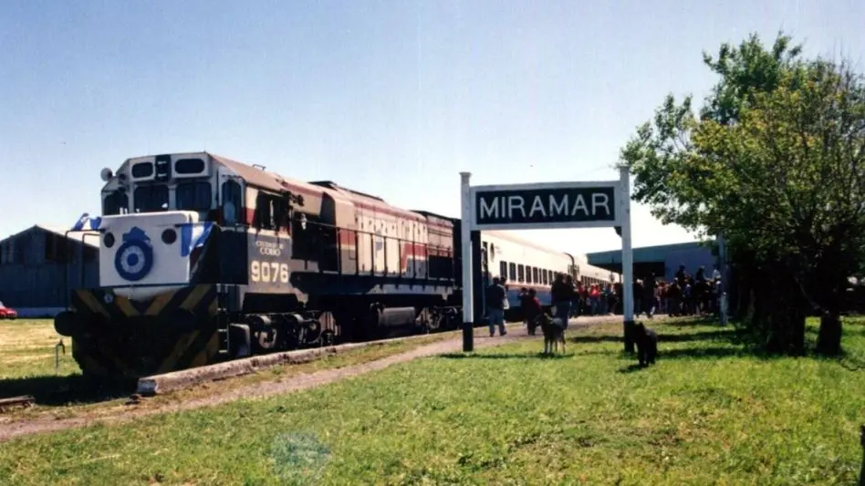 Mateada para exigir el retorno del tren a Miramar