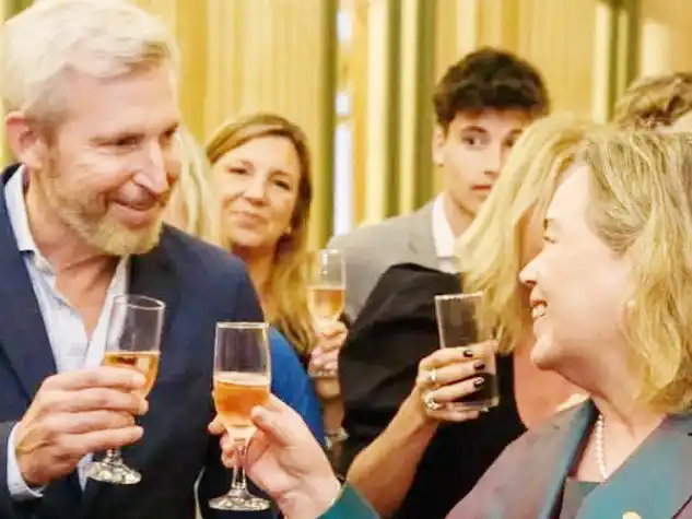 Frigerio y Romero se reunieron con los bloques oficialistas y del PJ para analizar el caso de Medina de Rizzo