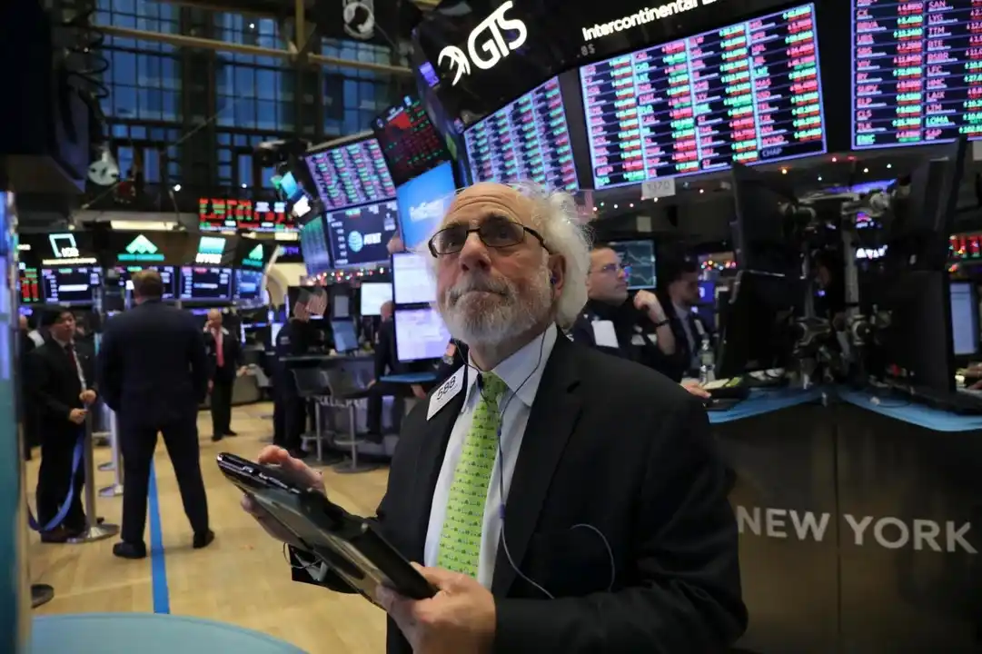 Bonos y acciones argentinas abren en alza en el pre mercado