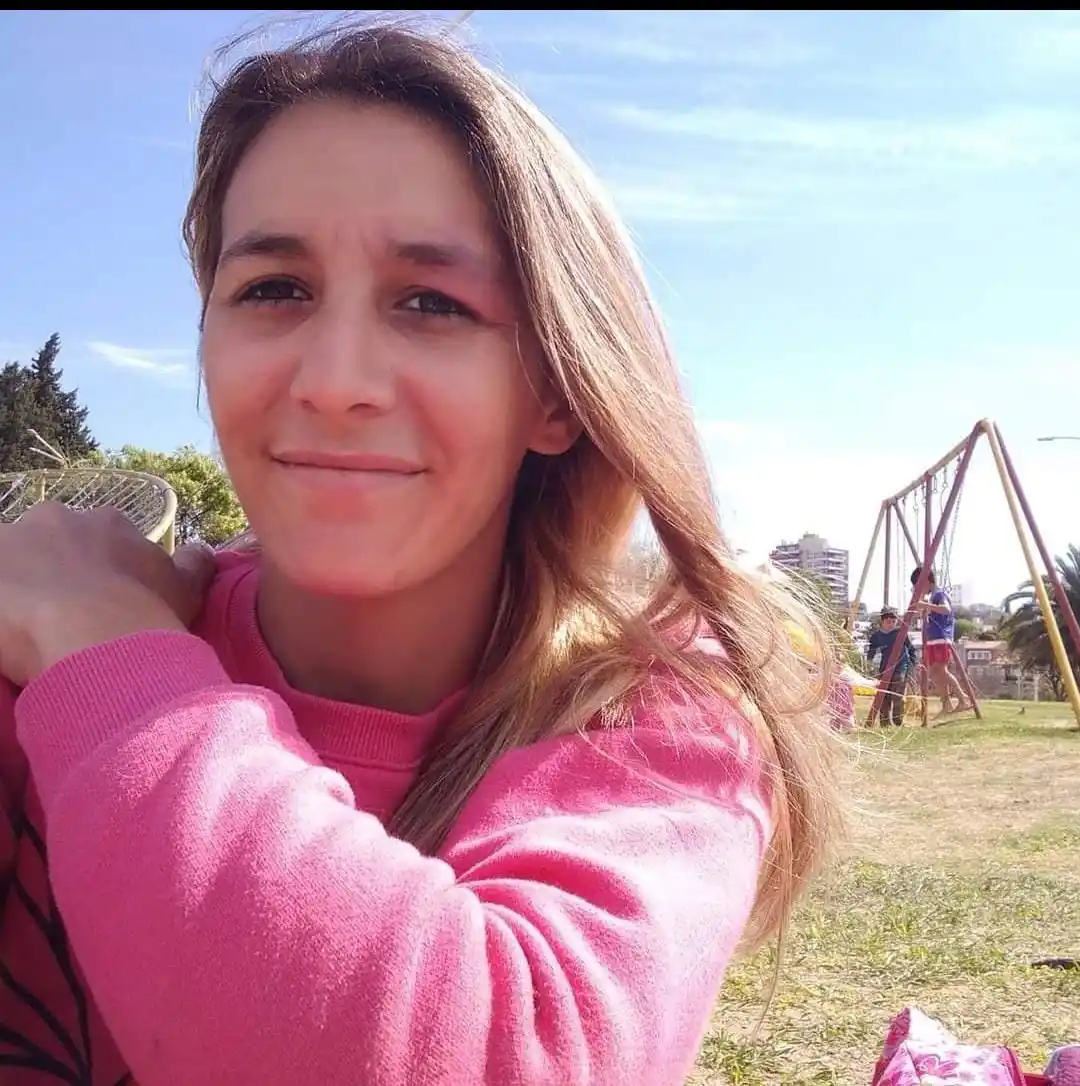 Paraná: se busca intensamente a una jóven