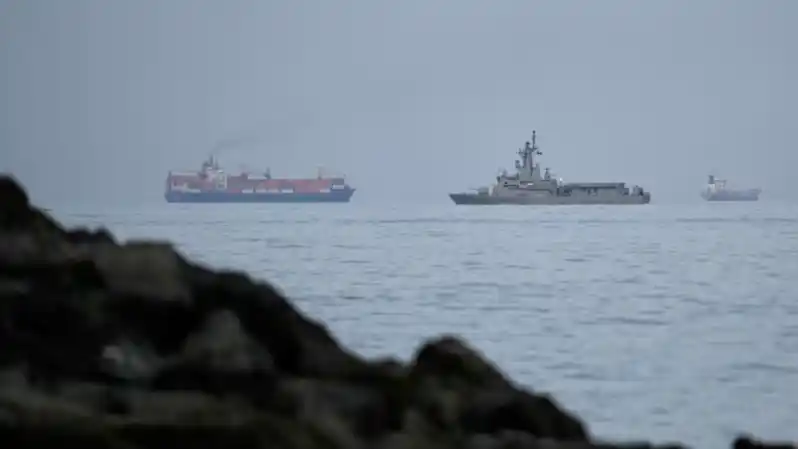Guerra en Medio Oriente: una fragata de Estados Unidos habría sido impactada por misiles de Irán