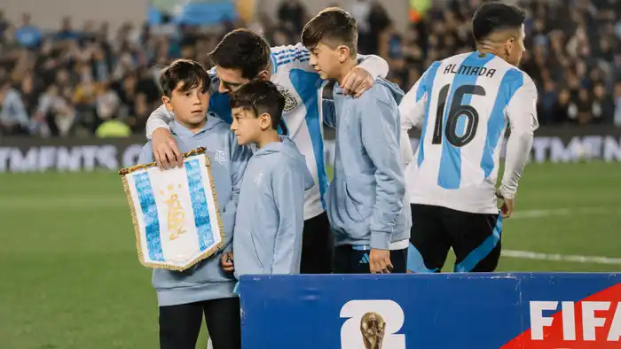 Messi Himno - Argentina vs. Venezuela - Eliminatorias Sudamericanas 2025 - 2