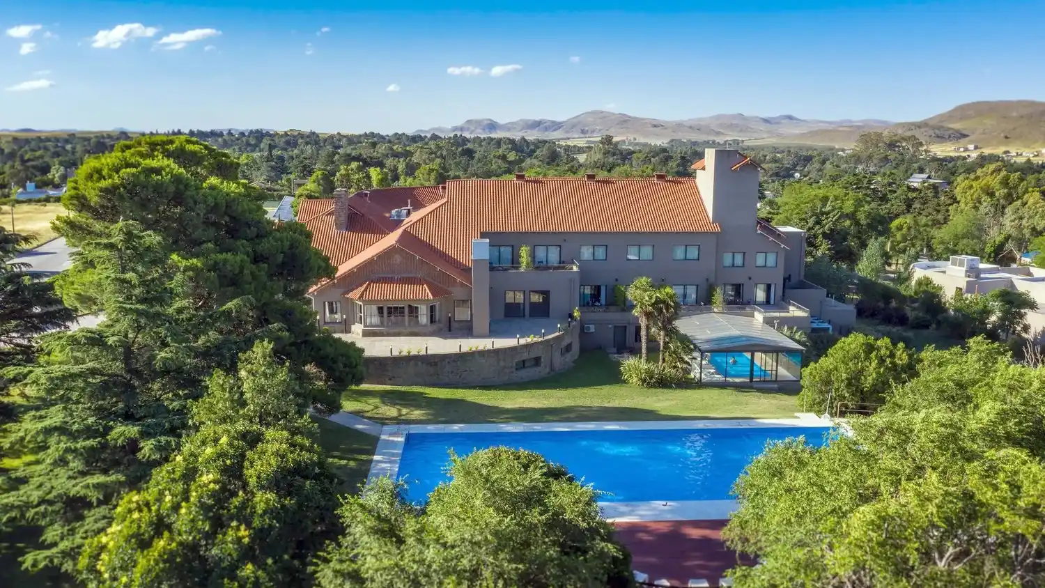 Days Inn llega a Sierra de la Ventana de la mano de Grupo Hotelero Albamonte