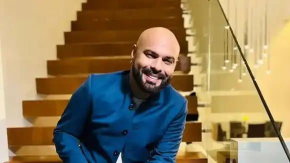 «SON UNOS ENFERMOS»: Omar Enrique responde por la foto con Álex Tienda (video)