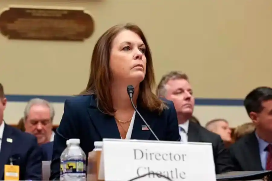 Renuncia la directora del Servicio Secreto de los Estados Unidos