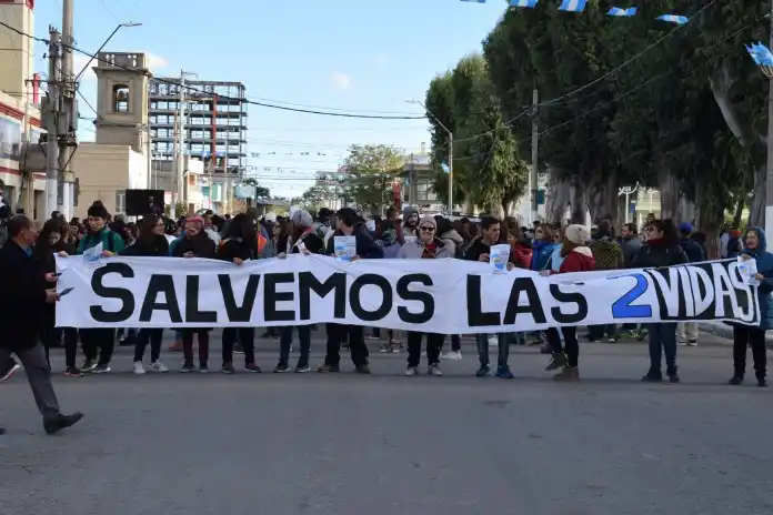 Aborto: Actividades "por las dos vidas" en la previa a la sesión donde se tratará la ley