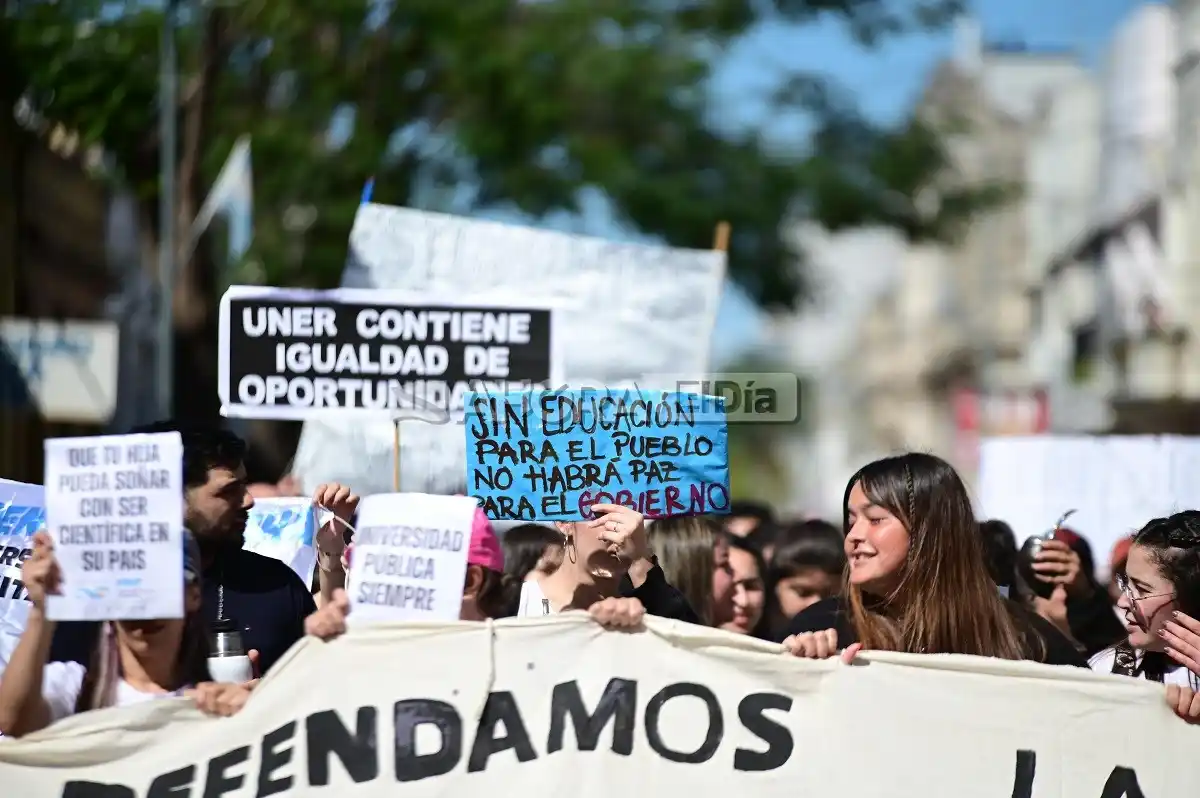 marcha universitaria octubre 2024 credito MRFotografía (2) - 6