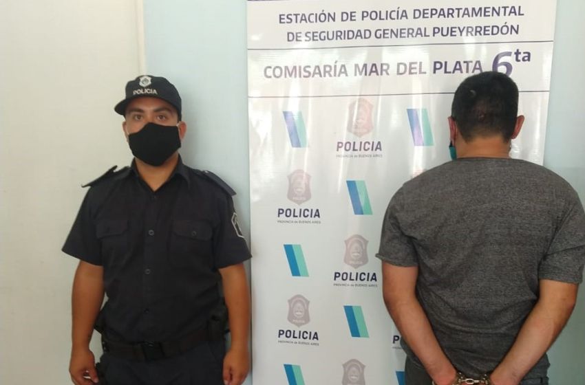 Rompió la restricción de acercamiento y golpeó a su madre