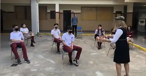 Zárate y la vuelta a las aulas: “A los chicos les costaba saludarse”, señaló directora de secundario